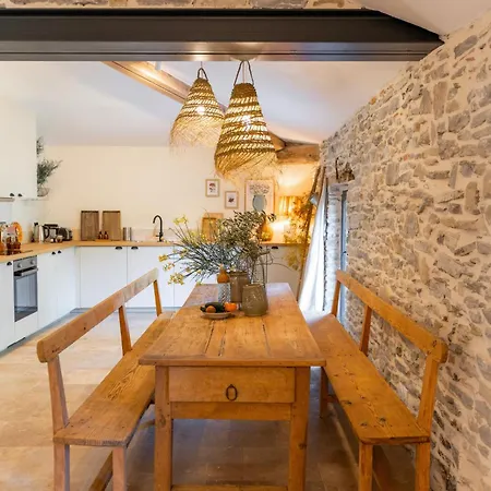 Au Pied Des Cévennes - Domaine Les Terres Aoyama Maison d'hôtes 4*