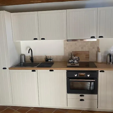 Maison d'hôtes Au Pied Des Cévennes - Domaine Les Terres Aoyama 4*
