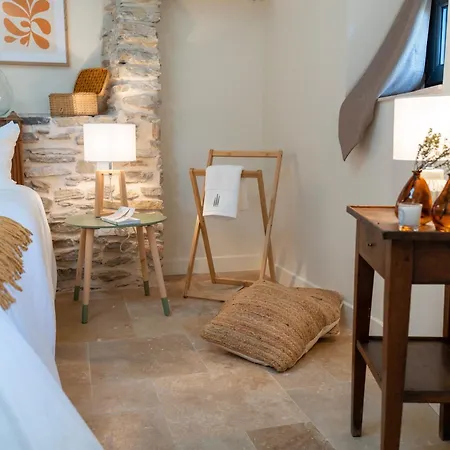 Maison d'hôtes Au Pied Des Cévennes - Domaine Les Terres Aoyama