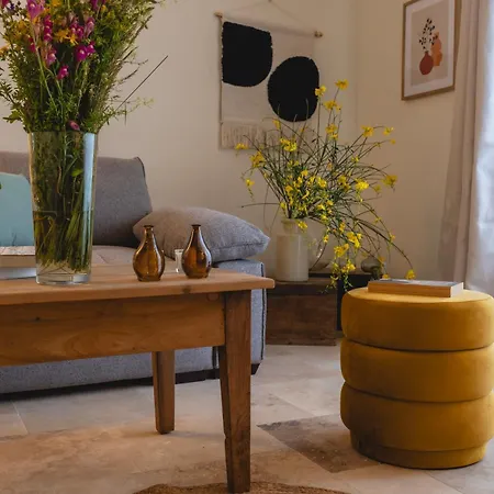 Au Pied Des Cévennes - Domaine Les Terres Aoyama Maison d'hôtes 4*