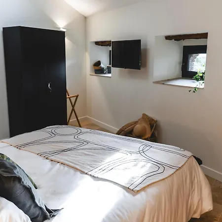 Maison d'hôtes Au Pied Des Cévennes - Domaine Les Terres Aoyama Saint Julien Les Rosiers