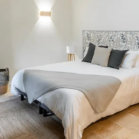 Au Pied Des Cévennes - Domaine Les Terres Aoyama Maison d'hôtes 4*