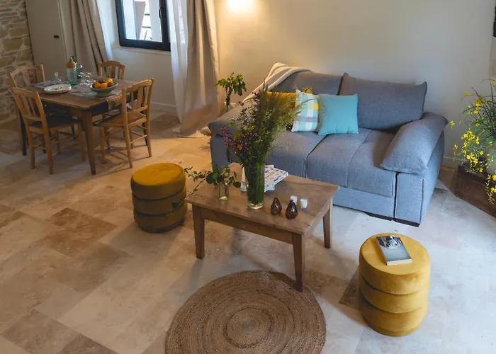Maison d'hôtes Au Pied Des Cévennes - Domaine Les Terres Aoyama Saint Julien Les Rosiers