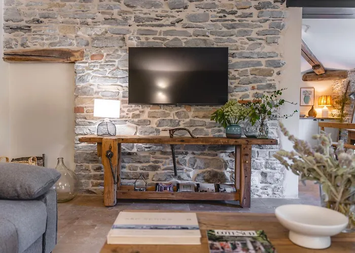 Au Pied Des Cévennes - Domaine Les Terres Aoyama 4* Saint Julien Les Rosiers