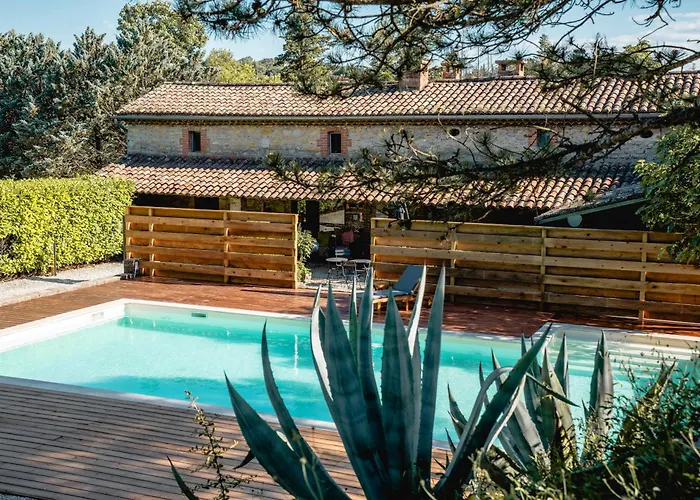 Maison d'hôtes Au Pied Des Cévennes - Domaine Les Terres Aoyama Saint Julien Les Rosiers
