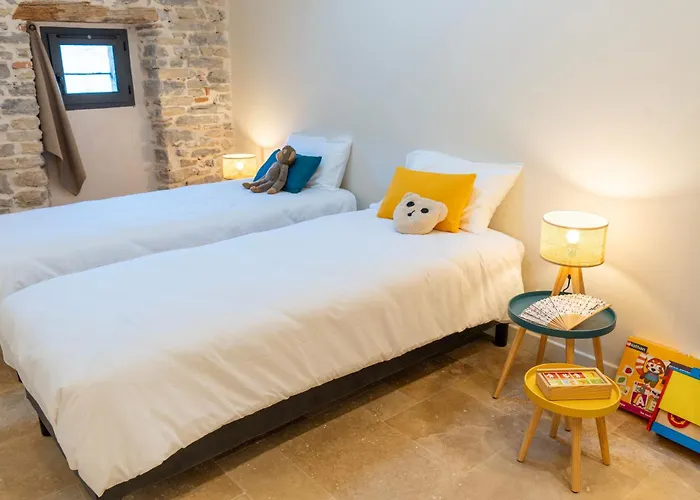 Au Pied Des Cévennes - Domaine Les Terres Aoyama Maison d'hôtes 4*