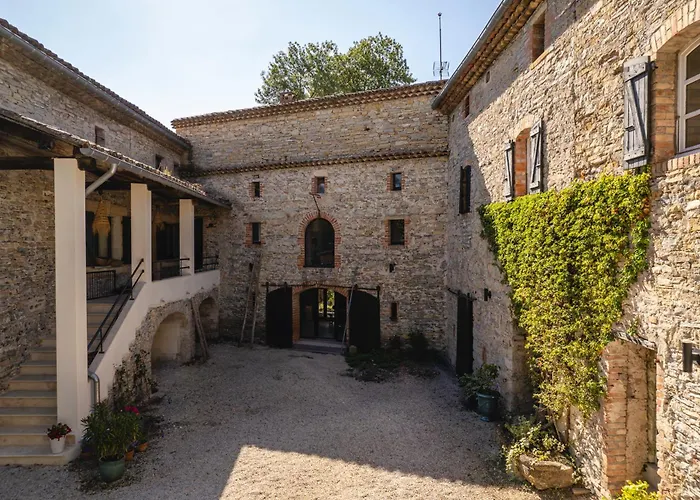 Au Pied Des Cévennes - Domaine Les Terres Aoyama Maison d'hôtes 4*