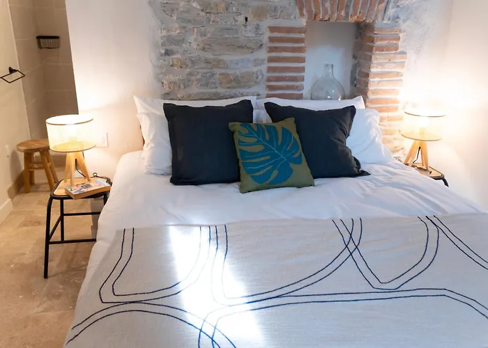 Au Pied Des Cévennes - Domaine Les Terres Aoyama