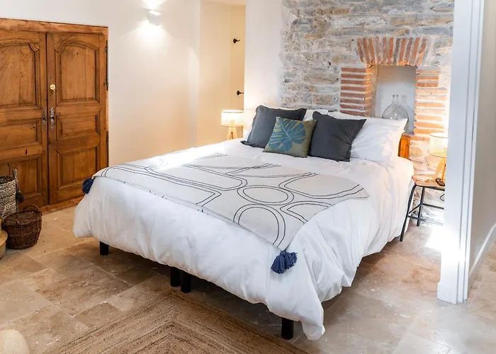 Maison d'hôtes Au Pied Des Cévennes - Domaine Les Terres Aoyama