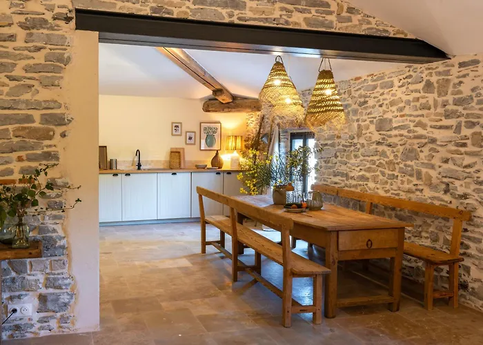 Au Pied Des Cévennes - Domaine Les Terres Aoyama 4*